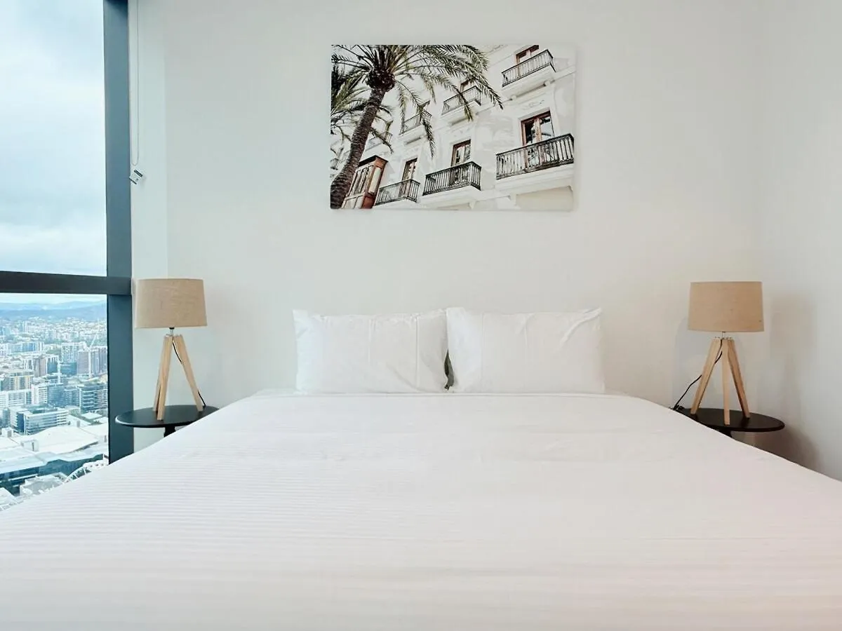 Chic 2-Bed Apt With Views & Pool At Queens Wharf Brisbane Apartment